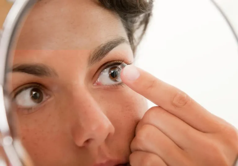 how to tell if contact lens is still in eye